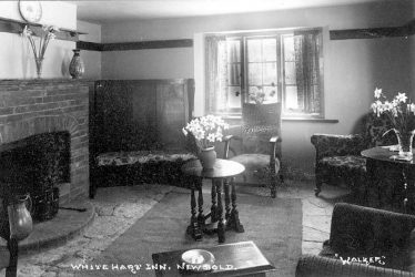Newbold on Stour.  White Hart Inn