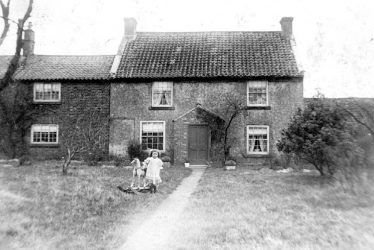 Oxhill.  Cottage