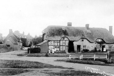 Quinton, Lower.  Cottages