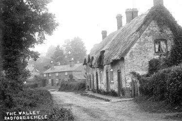 Radford Semele.  Valley