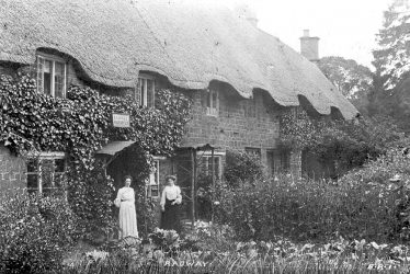 Radway.  Post Office