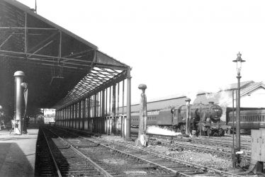 Rugby.  L.N.W.R. Railway Station