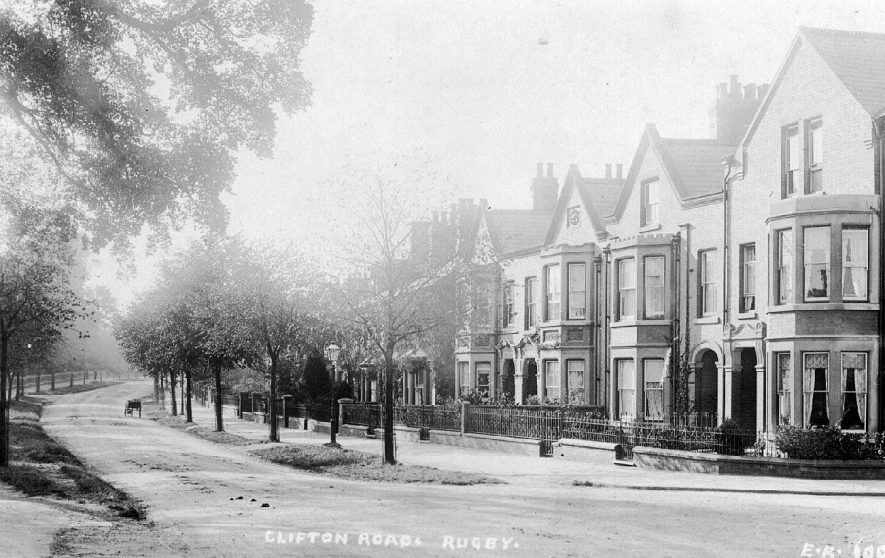 Clifton Road, Rugby.  1930s |  IMAGE LOCATION: (Warwickshire County Record Office)