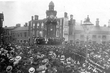 Rugby.  Proclamation of H.M. King George V