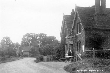 Salford Priors.  Eyston Arms Inn