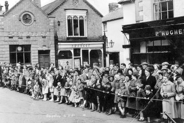 Shipston on Stour.  May Day