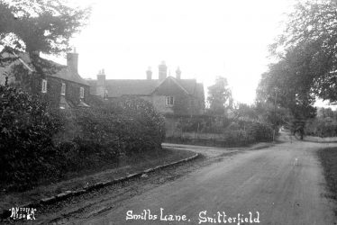 Snitterfield.  Smiths Lane