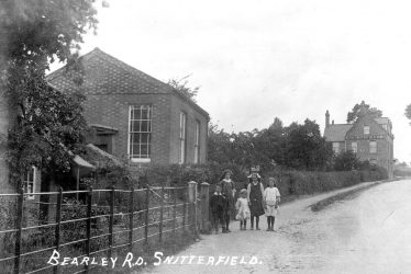 Snitterfield.  Bearley Road