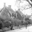 Snitterfield.  Thatched cottages