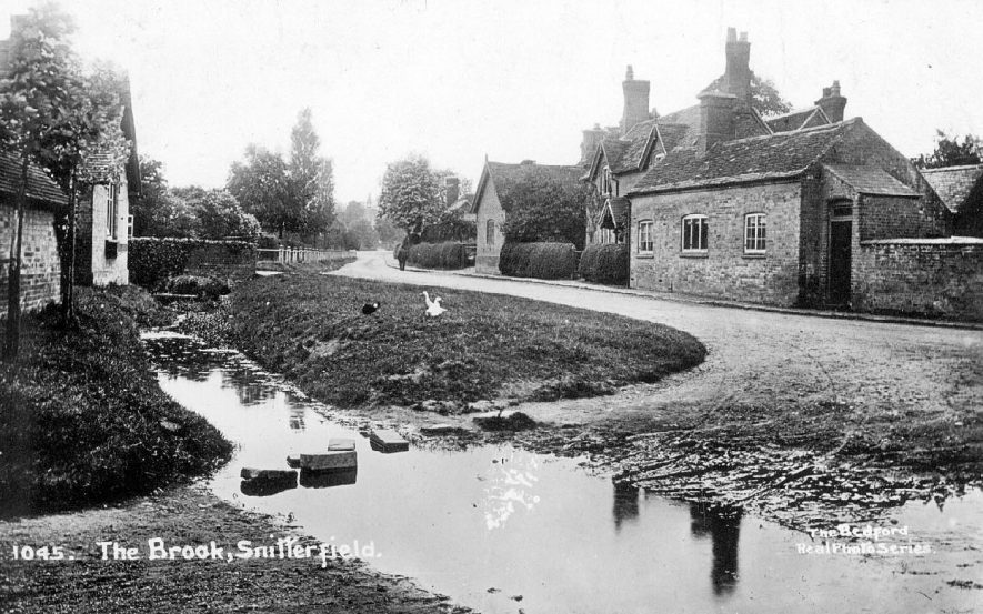 The brook, Snitterfield.  1920s |  IMAGE LOCATION: (Warwickshire County Record Office)