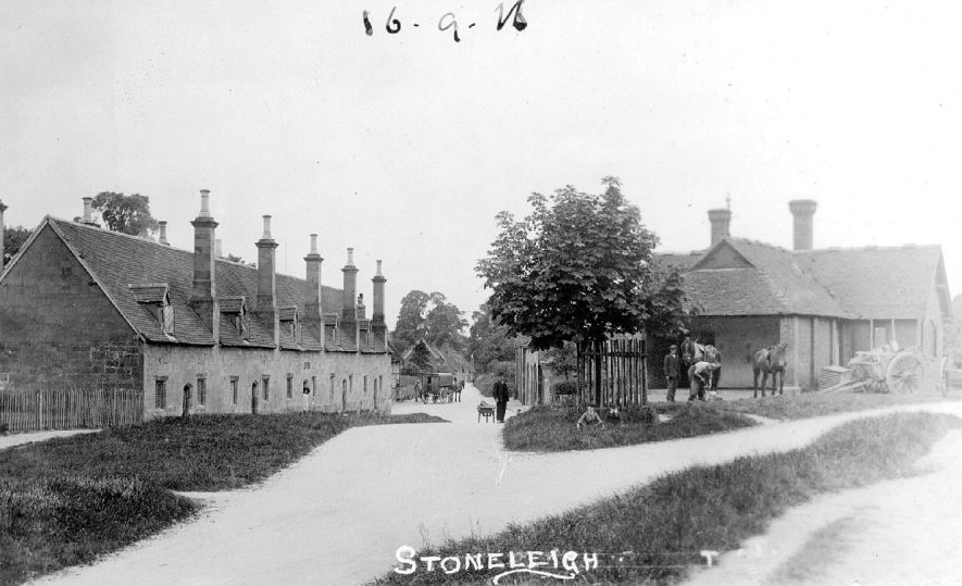 The forge, Stoneleigh.  Almshouses also shown.  1916 |  IMAGE LOCATION: (Warwickshire County Record Office)