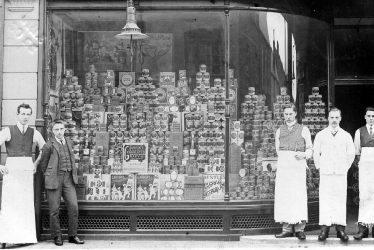Stratford upon Avon.  Shop front