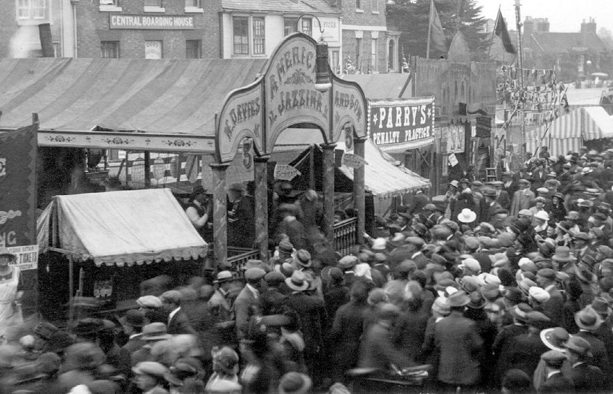 Stratford upon Avon mop.  circa 1910 |  IMAGE LOCATION: (Warwickshire County Record Office)