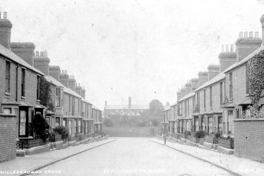 Stratford upon Avon.  Wellesbourne Grove