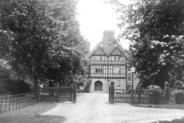 Stratford upon Avon.  Avenue House