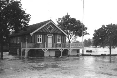 Stratford upon Avon.  Boat Club house