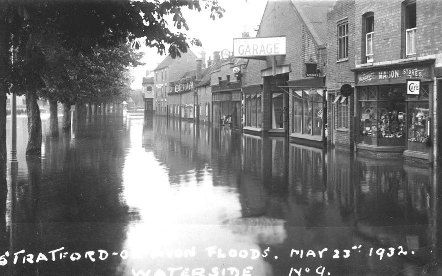 Flooding in Waterside, Stratford upon Avon.  1932 |  IMAGE LOCATION: (Warwickshire County Record Office)