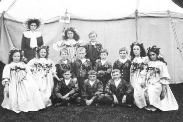 Stratford upon Avon.  Shakespearean Festival, maypole group
