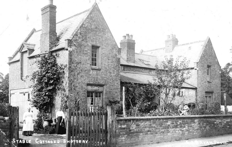 Stable Cottages, Shottery.  1900s |  IMAGE LOCATION: (Warwickshire County Record Office)