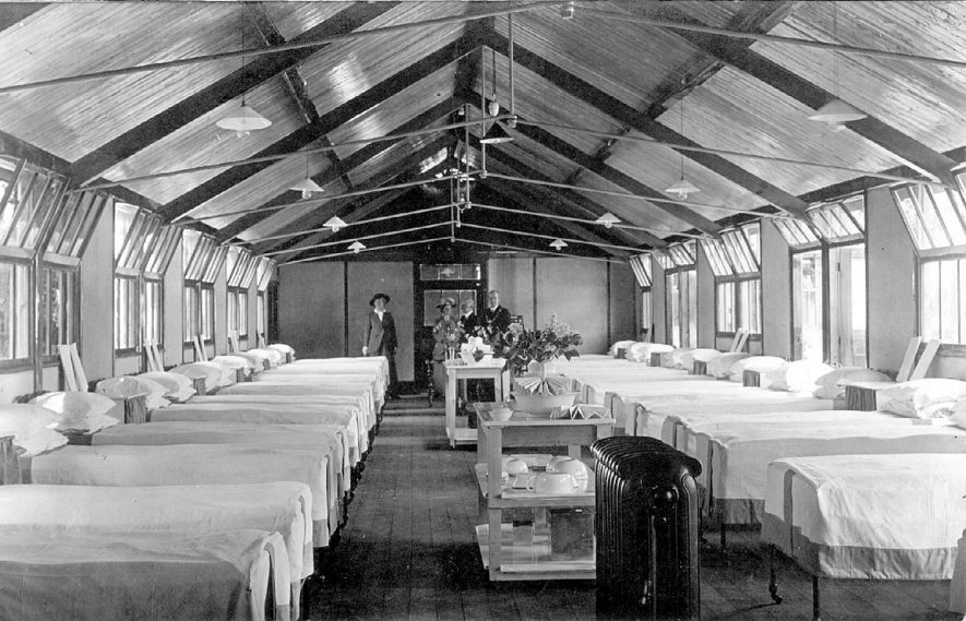 Interior view of a ward at Clopton House war hospital, Stratford upon Avon.  1917 |  IMAGE LOCATION: (Warwickshire County Record Office)