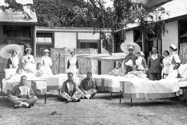 Stratford upon Avon.  Clopton House War Hospital