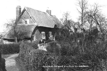 Stretton on Dunsmore.  Wellhead cottages