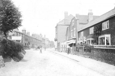 Studley.  Street scene in Redditch Road