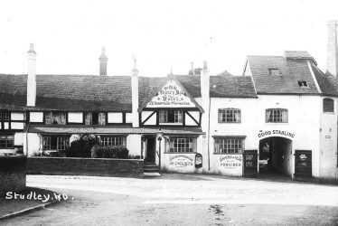 Studley.  Olde Barley Mow Hotel