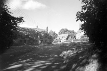 Wormleighton.  Cottages