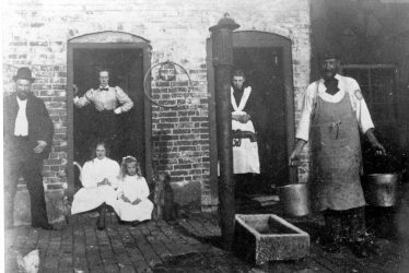 Coleshill.  Dumble Farm