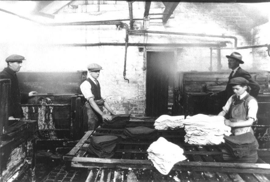 Hatton's hat factory, dyeing department, Atherstone.  1920 |  IMAGE LOCATION: (Atherstone Library)