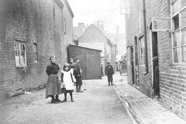 Atherstone.  Blue Bell Yard