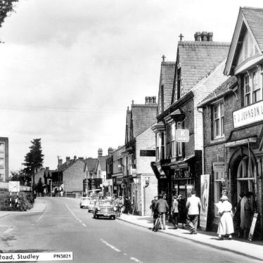 Studley.  Alcester Road