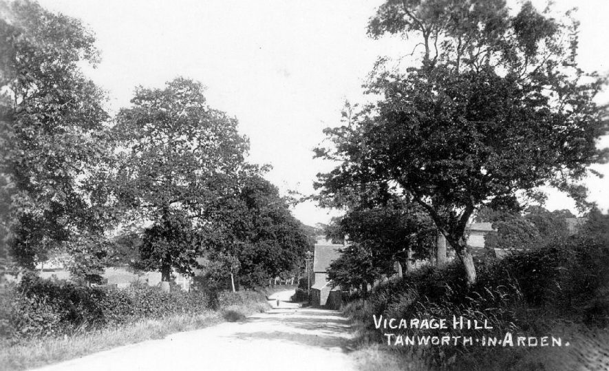 Vicarage Hill, Tanworth-in-Arden.  1910s |  IMAGE LOCATION: (Warwickshire County Record Office)
