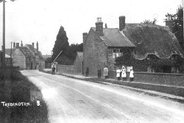 Tredington.  Children standing in the road