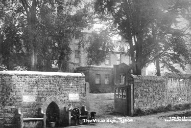 Tysoe.  Vicarage