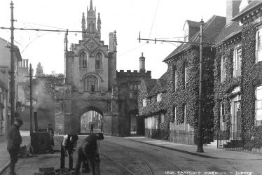 Warwick.  Eastgate