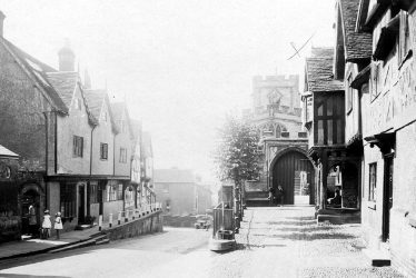 Warwick.  Lord Leycester Hospital and West Gate