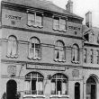 Warwick.  Old Square, Dale Temperance Hotel