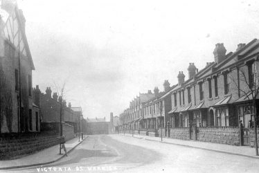 Warwick.  Victoria Street