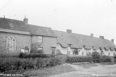 Welford on Avon.  Chapel and cottages