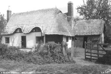Welford on Avon.  Cottage