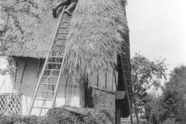 Welford on Avon.  Thatching a cottage