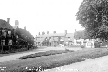 Wellesbourne.  Chestnut Square