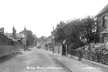 Wellesbourne.  Bridge Street