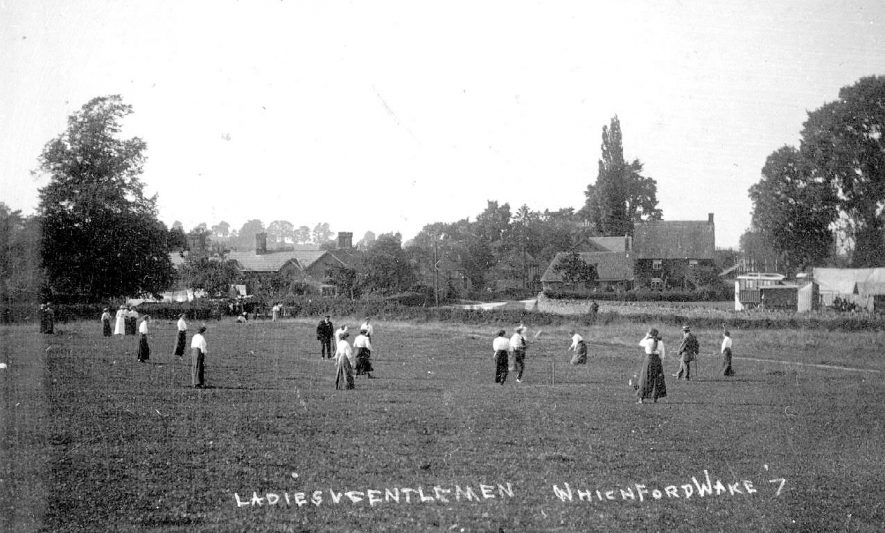 Ladies v. gentlemen wake cricket match, Whichford.  1913 |  IMAGE LOCATION: (Warwickshire County Record Office)