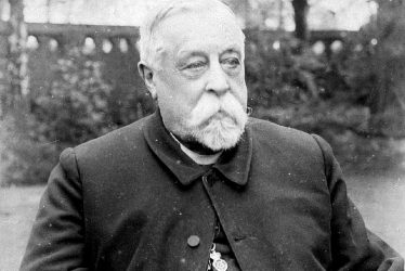 Warwick.  Rev. Thomas Bourne Dickens, vicar of All Saint's