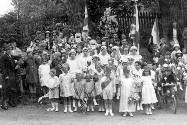Whitnash.  Empire Day celebrations