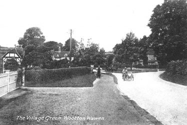 Wootton Wawen.  Green