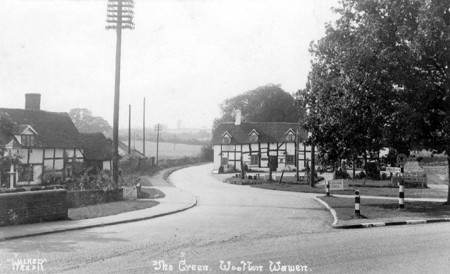 The Green, Wootton Wawen.  1930s |  IMAGE LOCATION: (Warwickshire County Record Office)